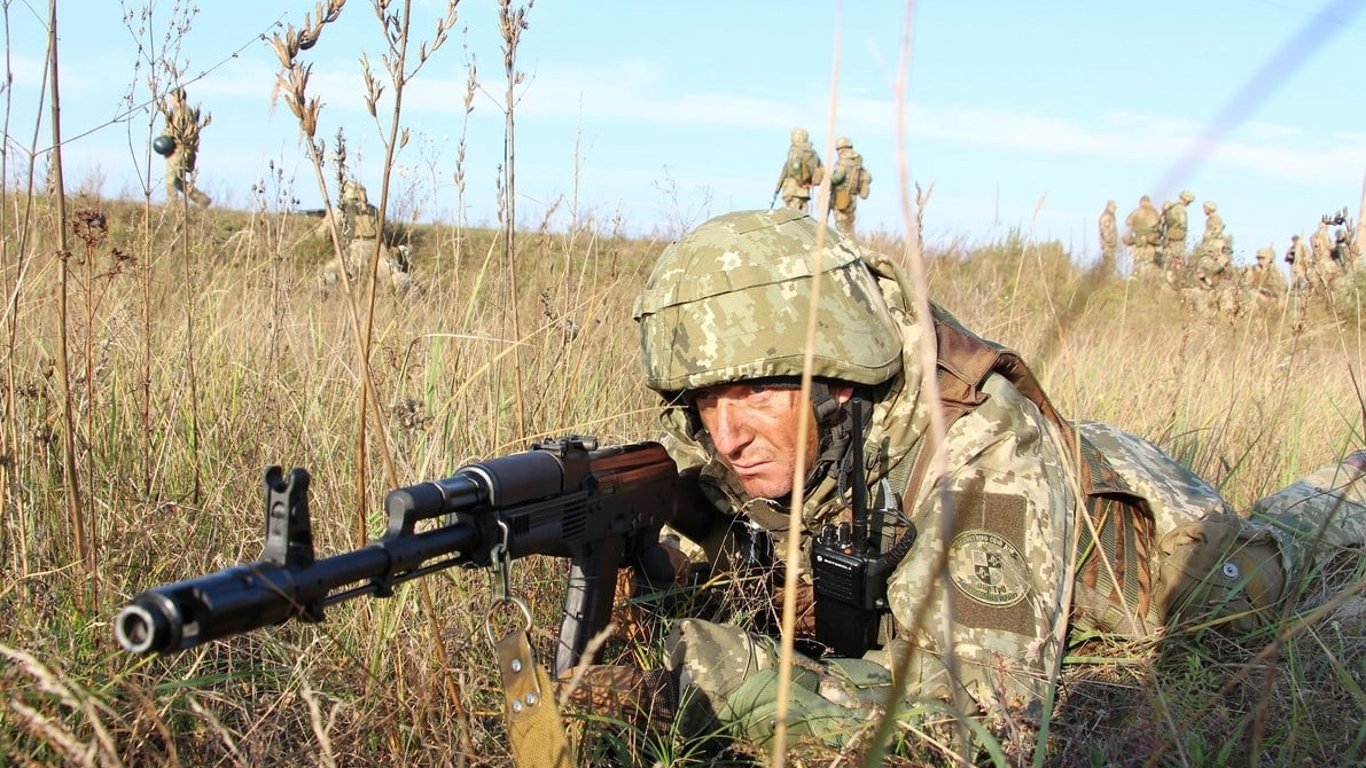 Ситуація на Донбасі - бойовики поранили двох українських військових