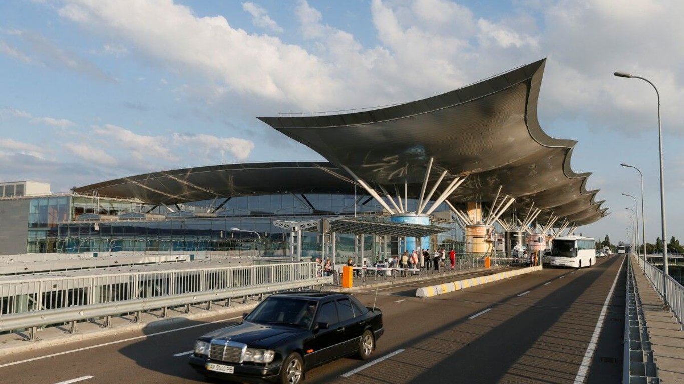 Аеропорт Бориспіль закрив кілька стоянок
