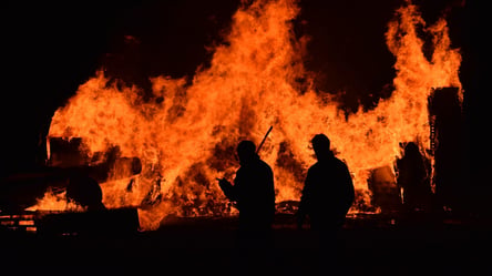 Во Львове произошел пожар в жилом доме: есть погибший - 285x160