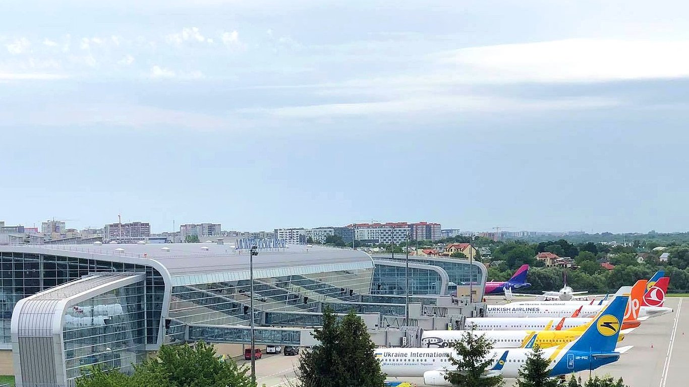 Куди найчастіше літали пасажири з аеропорту Львів у вересні 2021 - подробиці