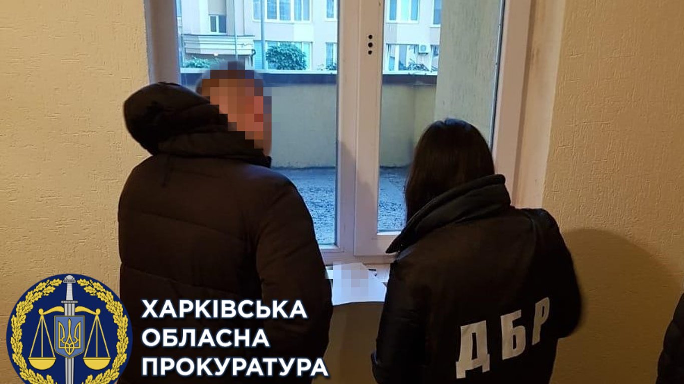 Прокуратура расследует незаконное задержание харьковчанина полицейским из Киева
