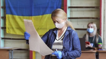 Довыборы в Раду: кто и как борется за мандаты на округах в Черкасской и Херсонской областях - 285x160