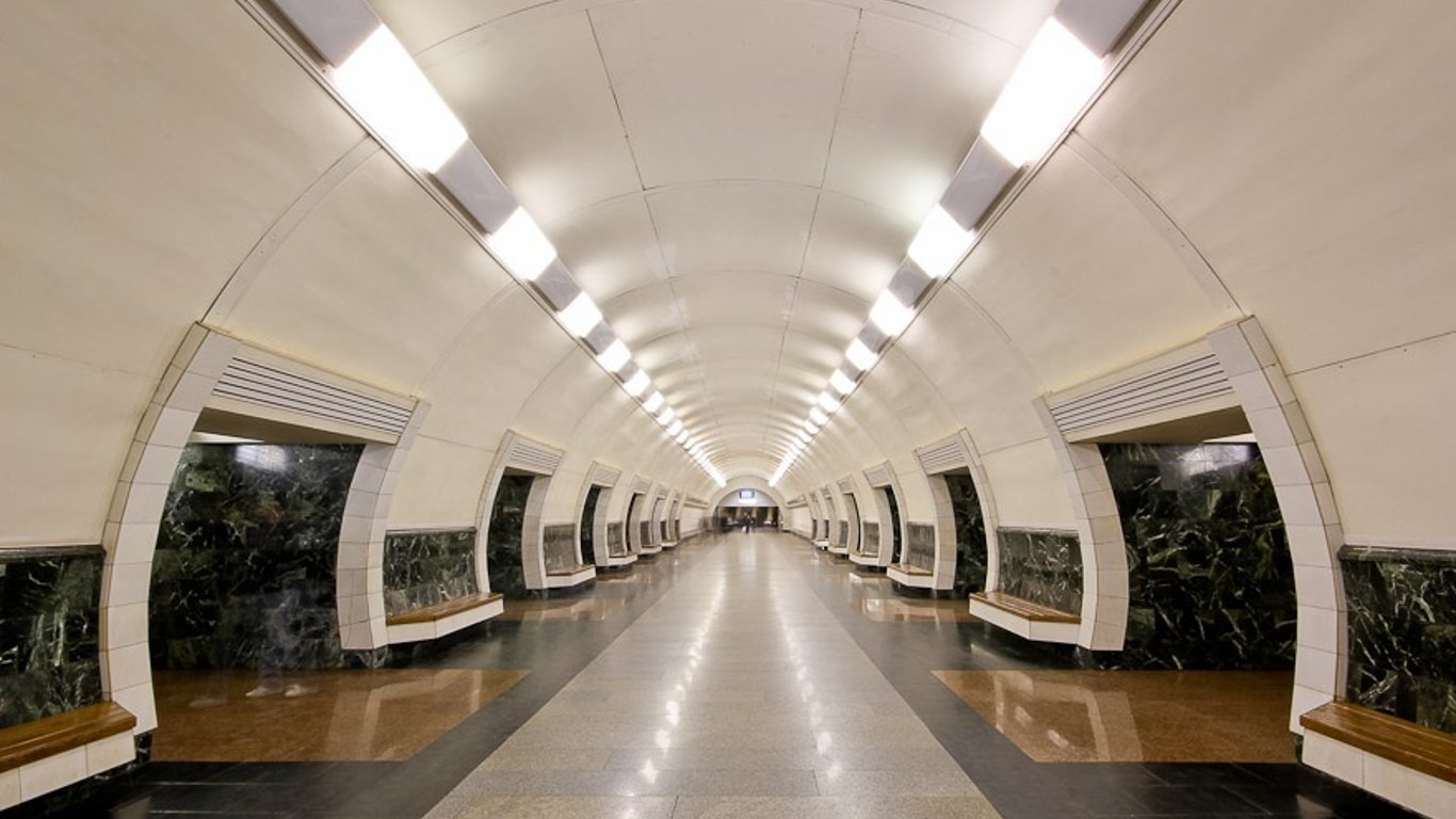 Метро Дорогожичи - как строили станцию среди могил - Новости Киева