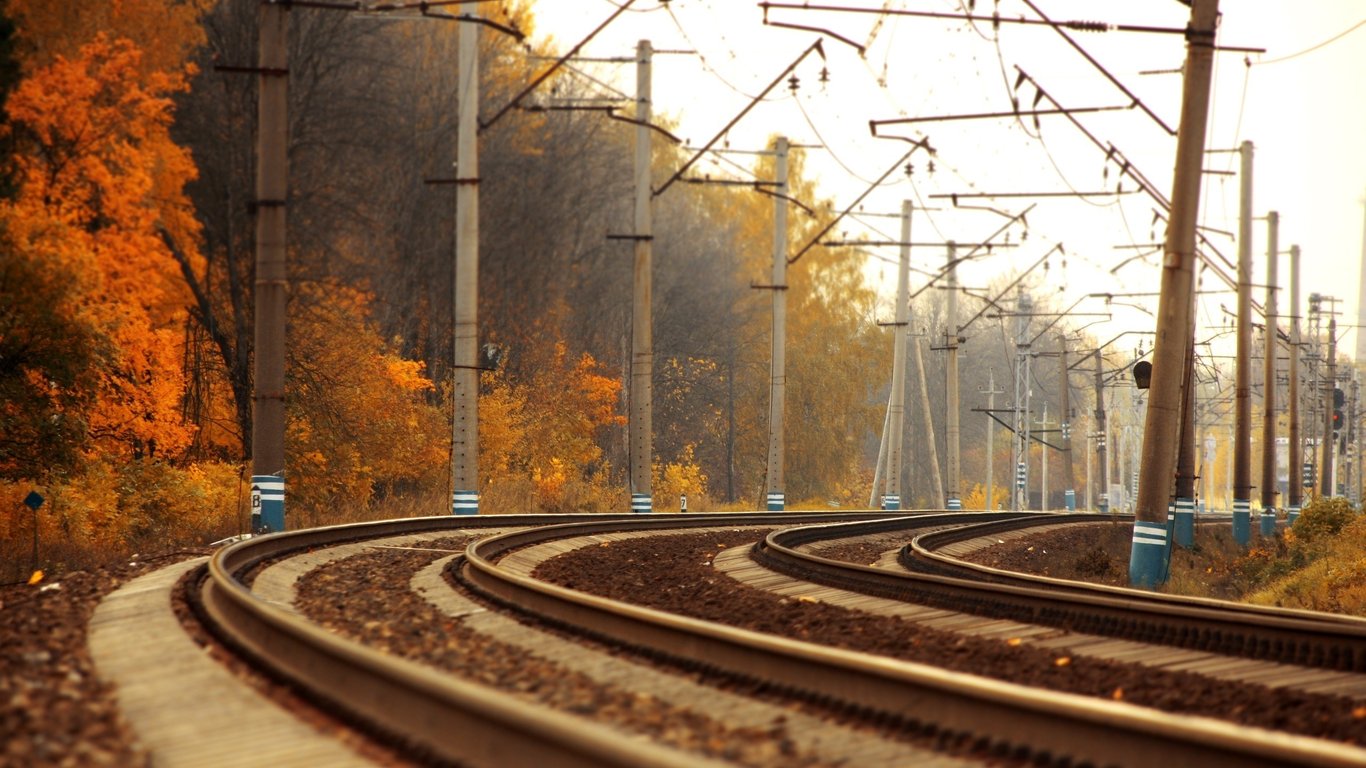 В Киевской области пенсионера переехал поезд - что известно
