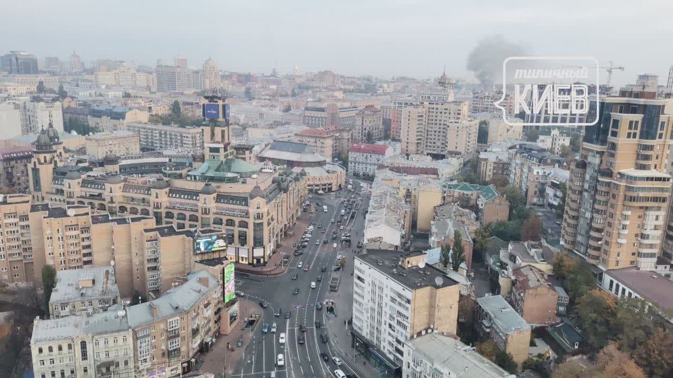Пожар в Киеве -  горит дома на Майдане Независимости