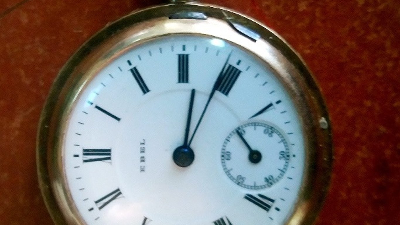 Продажа древности - 200-летние часы уйдут с молотка - Новости Киева