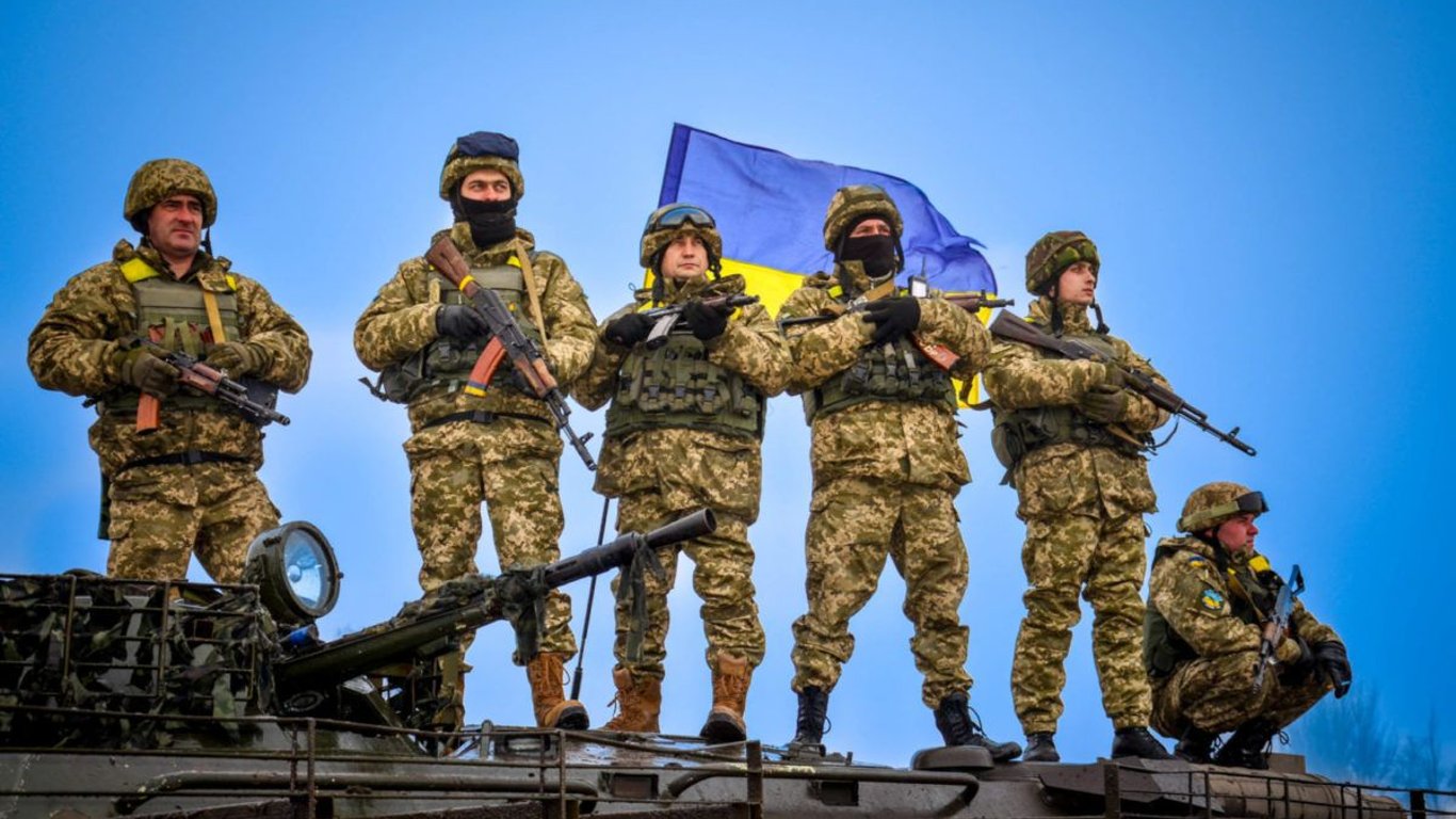 День защитников и защитниц Украины - в Киеве раздадут деньги к празднику