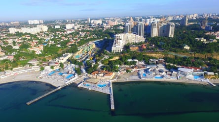 В Одесі коштом підприємців відреставрують популярний пляж: що відомо - 285x160