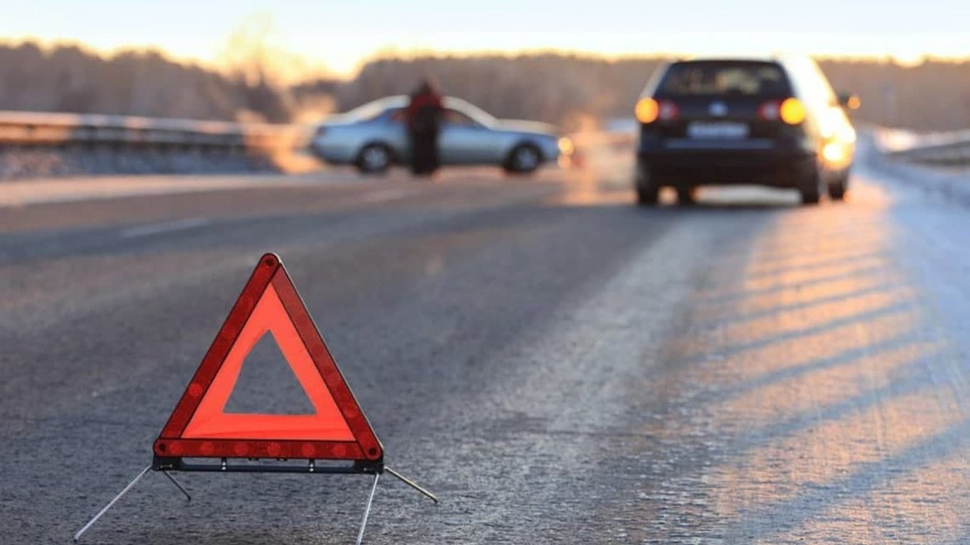 В Одесской области на трассе произошло страшное ДТП - столкнулись 5 автомобилей