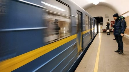 Киевсовет просят добавить шестой вагон в метро - 285x160