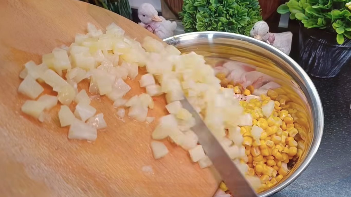 рецепт салату з крабовими паличками