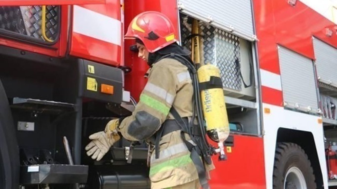 В Харькове во время пожара 19 октября в лифте застряла женщина