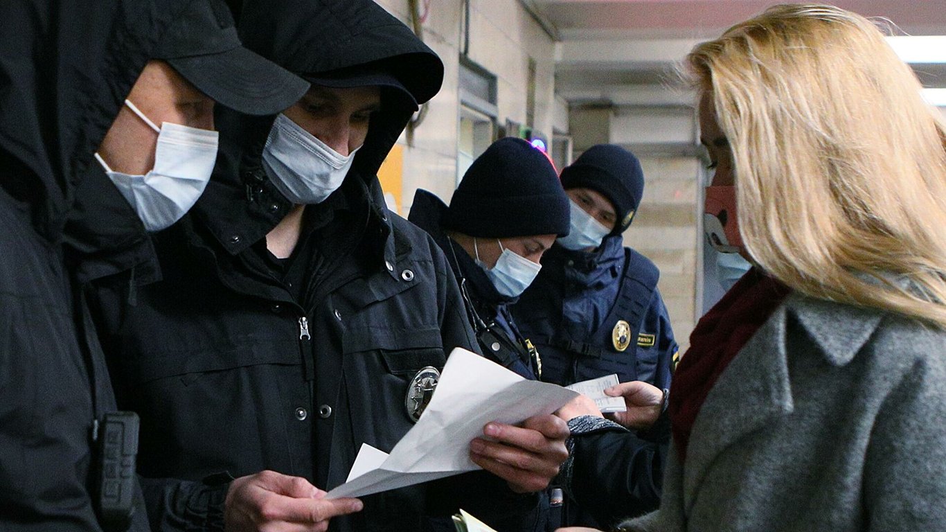 Локдаун в Киеве - без вакцинации не пустят в магазины - объяснение Кабмина