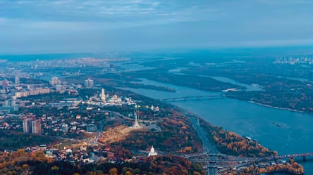 У мережі показали неймовірні осінні панорами Києва з висоти пташинного польоту - 285x160