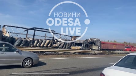 Трагедія на трасі під Одесою: подробиці моторошної ДТП. Відео - 285x160