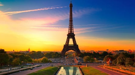 Где в Киеве найти Париж: близнецы известной Эйфелевой башни в столице - 285x160