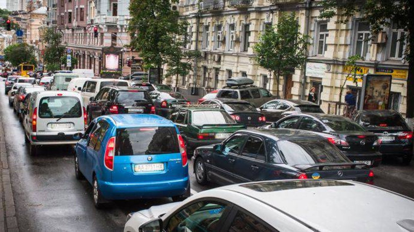 Затори на дорогах не дають в'їхати в столицю - Новини Києва
