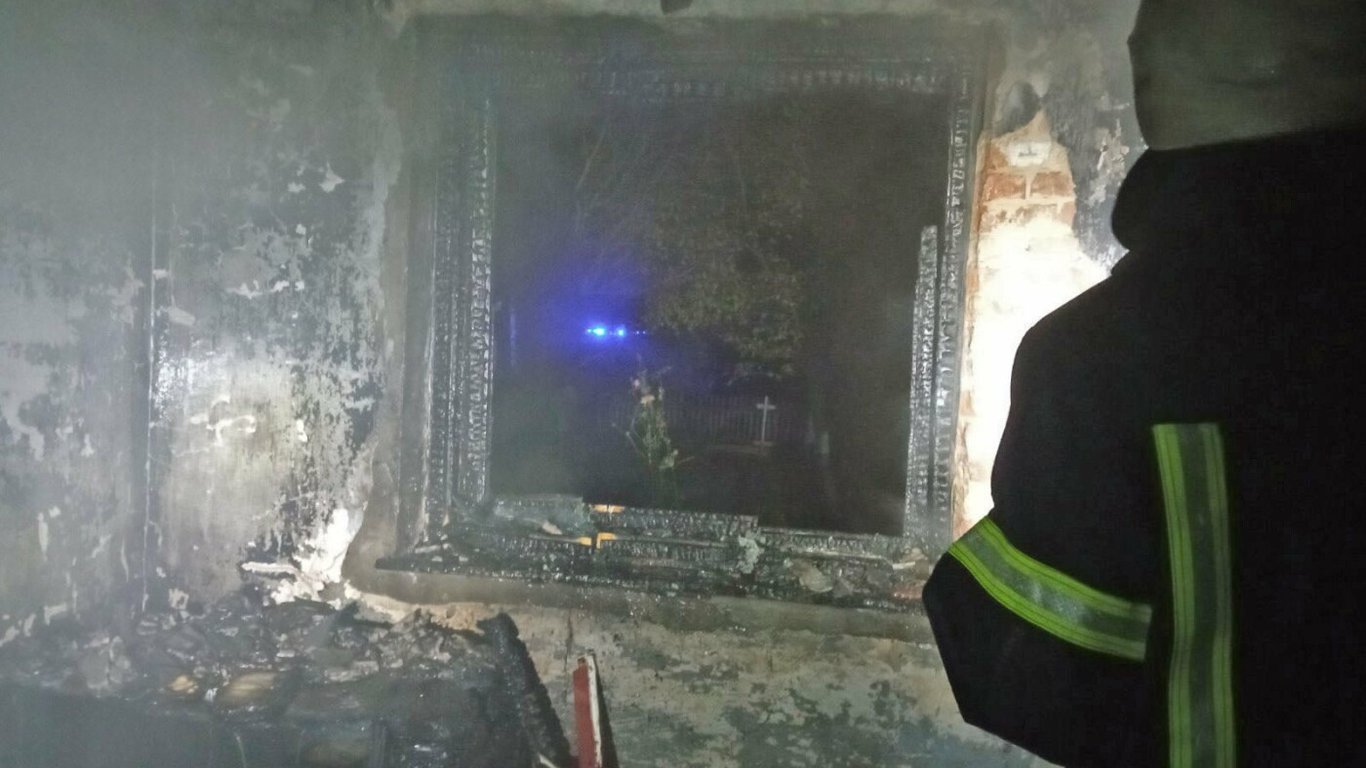 Пожар на Львовщине 21 октября - пожарные спасли пенсионерку