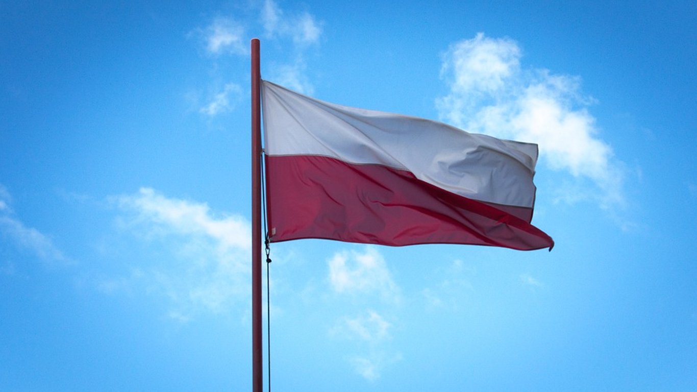 Польша ужесточила правила на границе для украинцев: кому грозит депортация