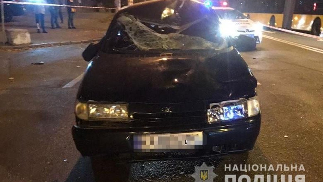 Аварія в Києві - на Нивках п'яний водій збив двох пішоходів - деталі події