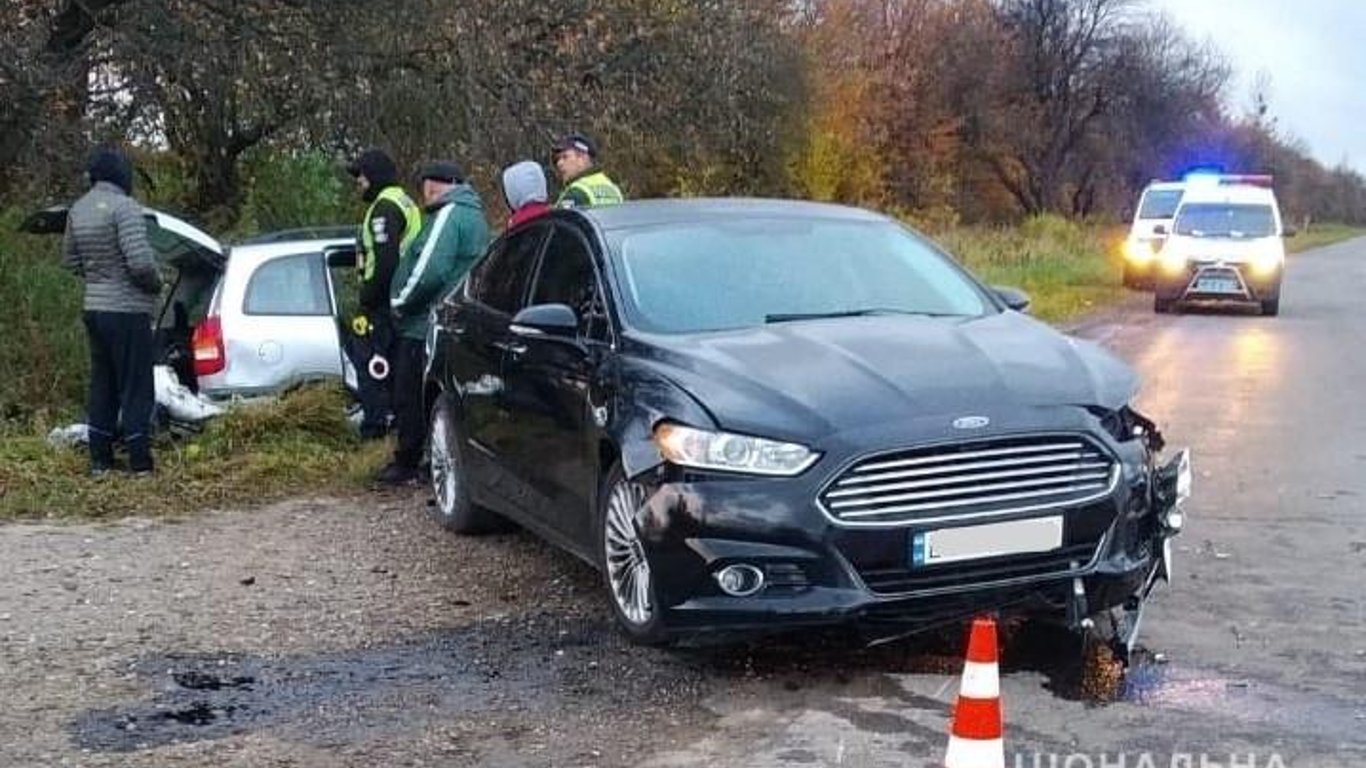 ДТП на Львовщине - пьяный водитель протаранил иномарку - фото