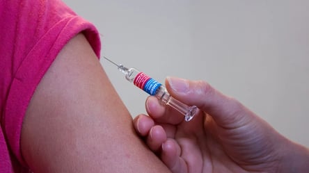 На Львовщине уже миллион вакцинированных от COVID-19: среди них – 630 детей - 285x160