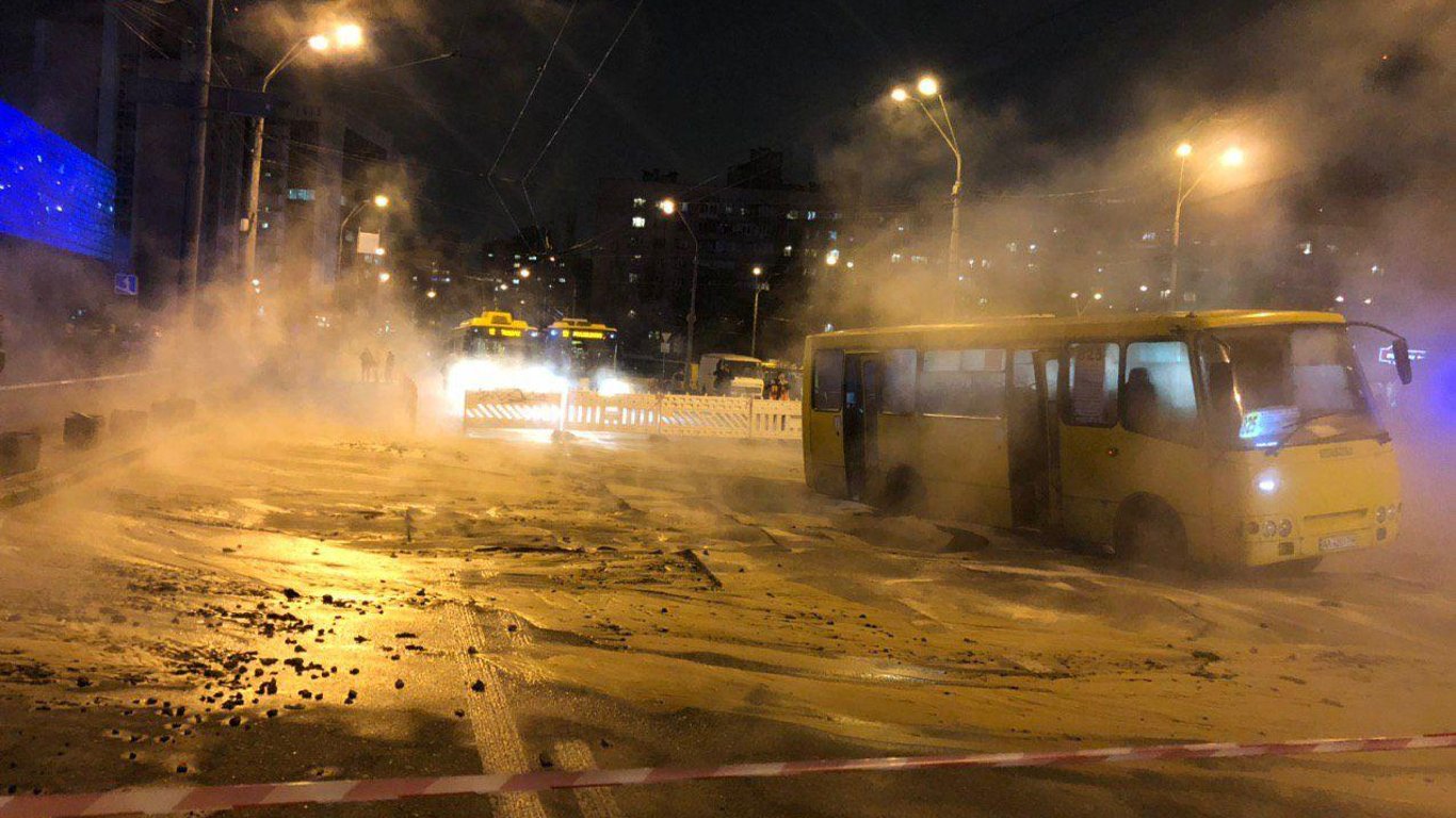 Авария теплосети в Киеве - названы причины