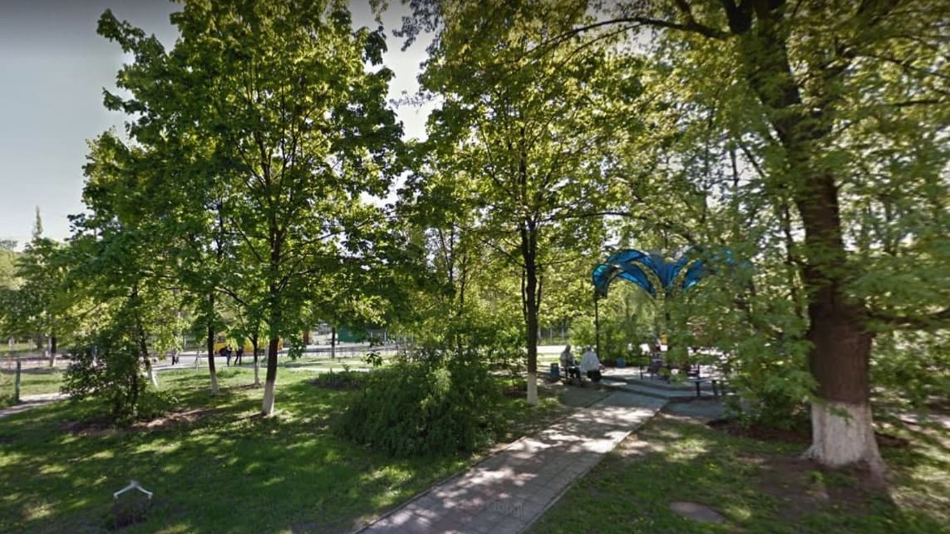 Парки в Киеве - в честь кого назовут сквер на Лесном