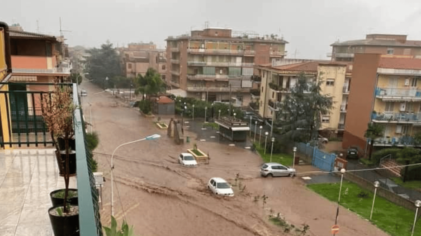На острове Сицилия потоп - есть погибшие