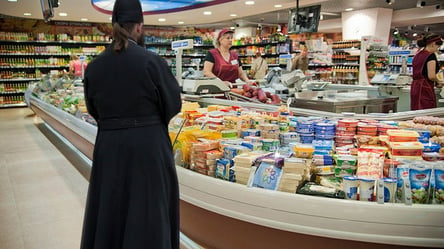 В Харькове владельцы супермаркета позвали священника освятить новое заведение - 285x160