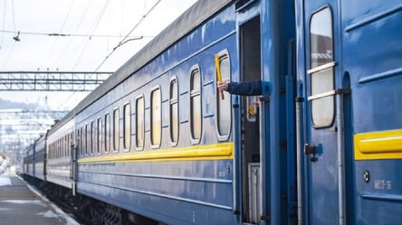 Поезда "Укрзализныци" задерживаются на 4 часа: причина - 285x160