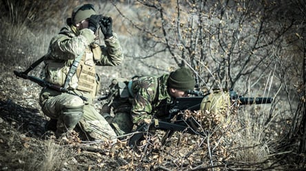 На Донбасі загинув український військовий: бойовики били з забороненої зброї - 285x160