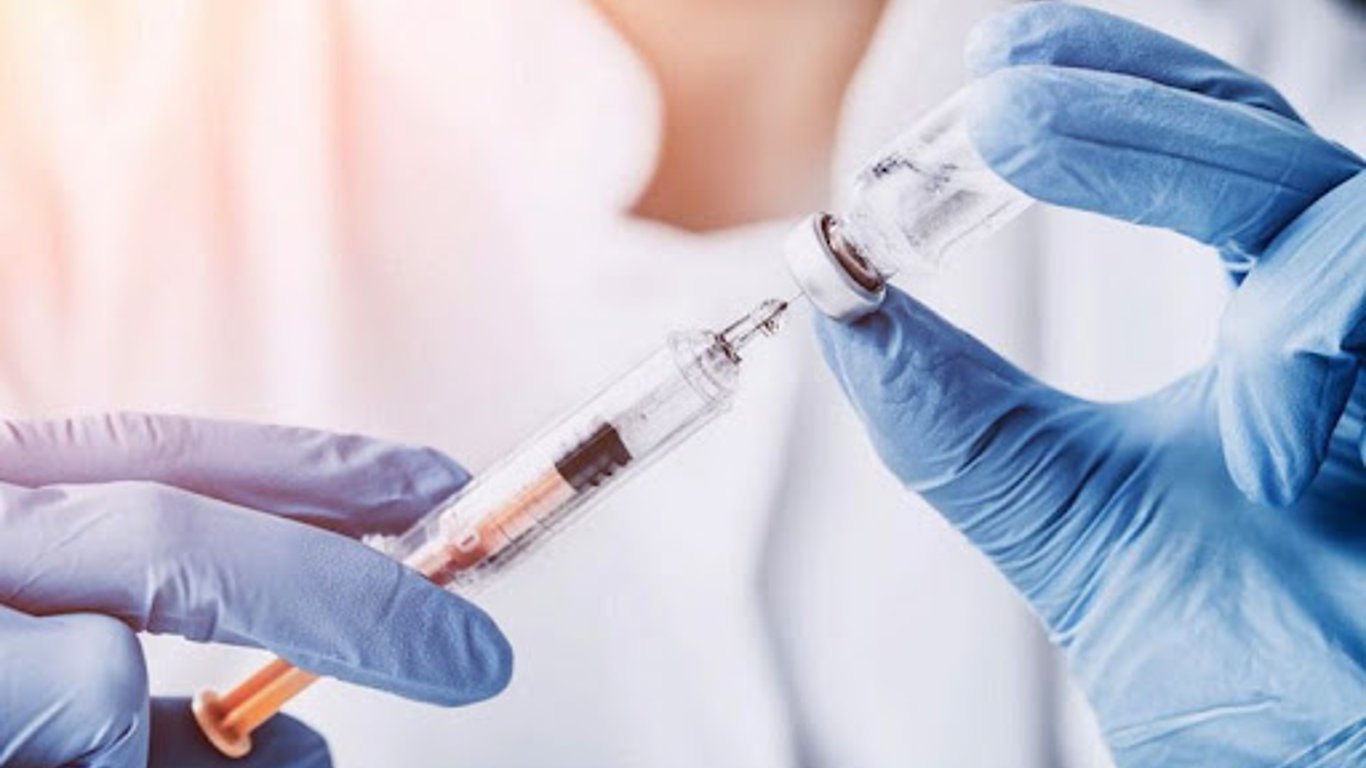 Минздрав утвердил список противопоказаний для прививки от COVID-19