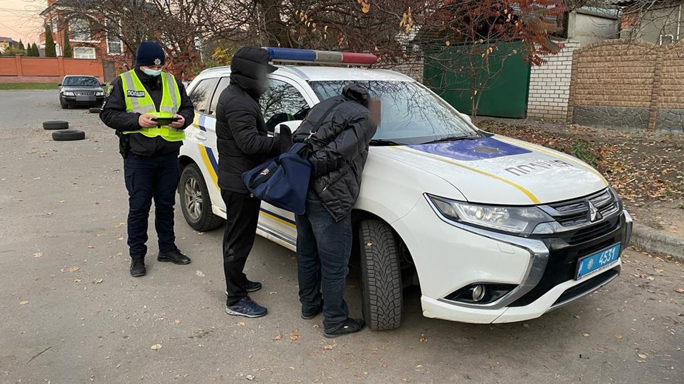 В Харькове задержали пару воров, которые грабили частные дома