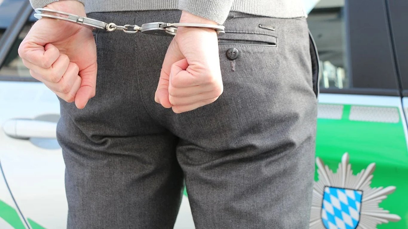 На Львовщине задержали мужчину за хранение детской порнографии