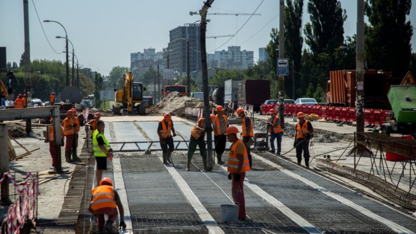 Пробки в Киеве до декабря - на левом берегу будет ремонт