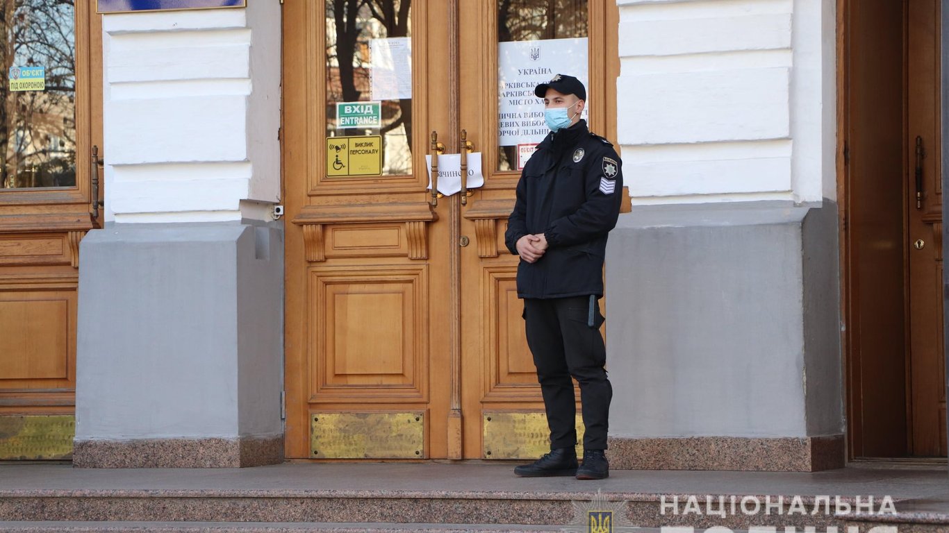 Поліція не зафіксувала грубих правопорушень під час виборів мера Харкова