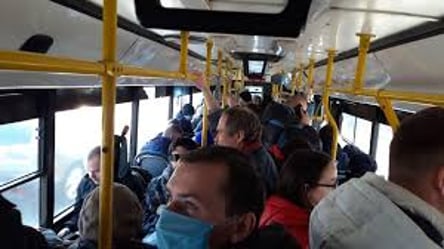 В Киеве мужчину выгнали из автобуса из-за несоблюдения карантинных требований - 285x160