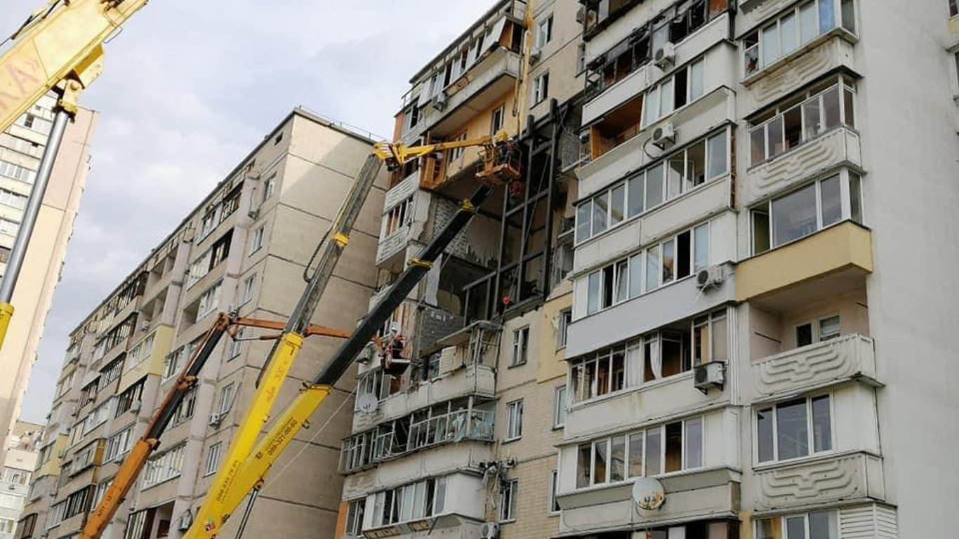 Взрыв в Киеве – что происходит с домом на Позняках