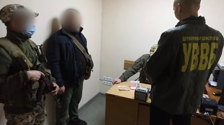В Україну за 10 тисяч рублів: на кордоні Одещини росіянин намагався дати хабаря прикордоннику - 285x160