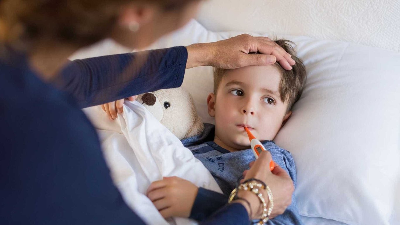 Поліомієліт і вірус Коксакі в Україні: що відомо про небезпечні хвороби, які уражають дітей