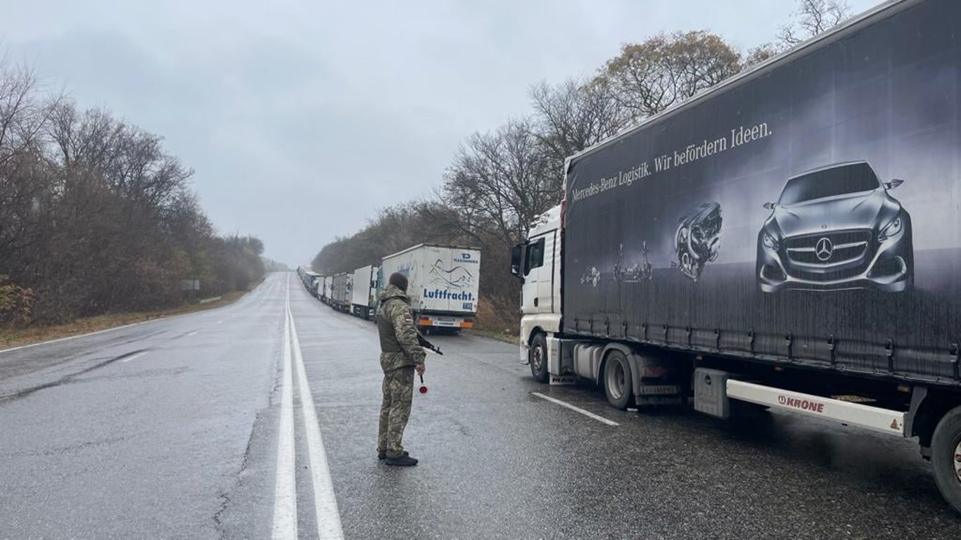 РФ блокирует движение – на Харьковщине авто не могут проехать через границу