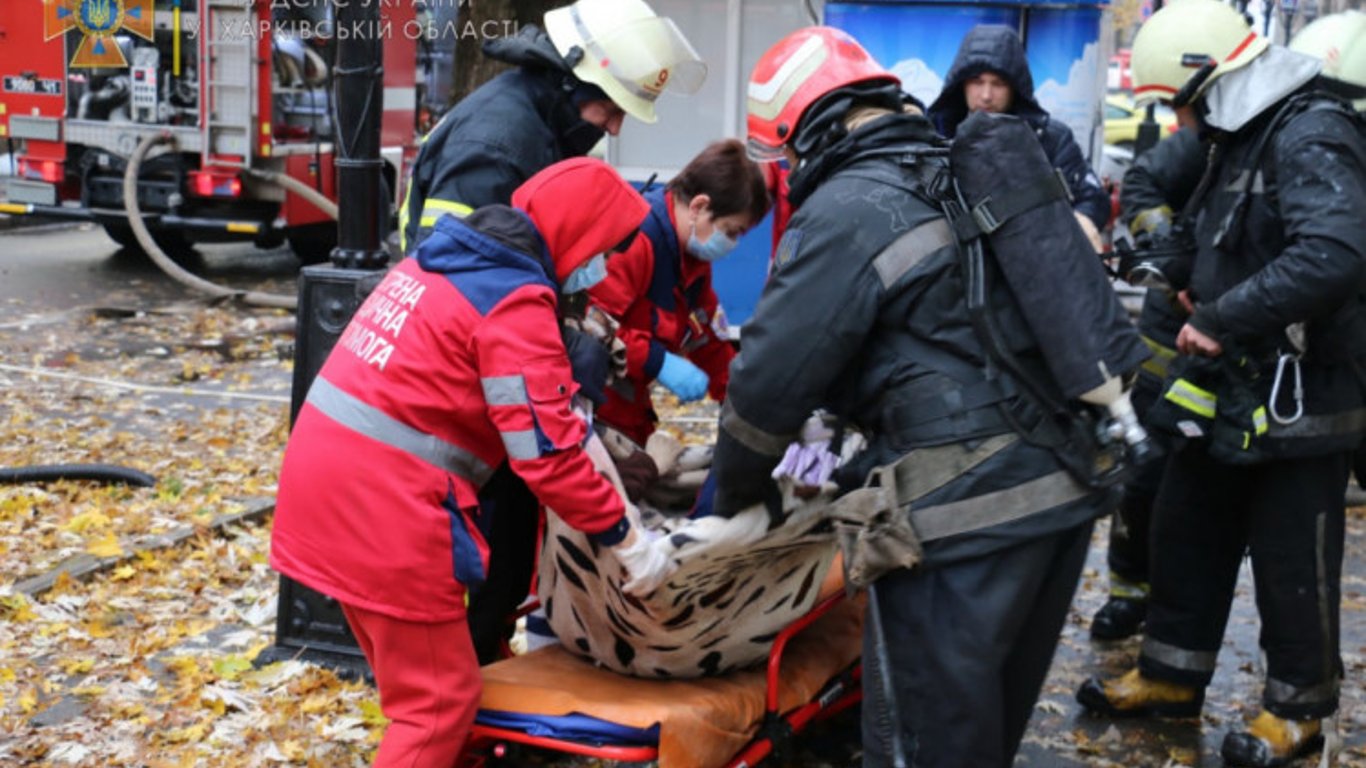 В Харькове спасли шестерых людей из пожара