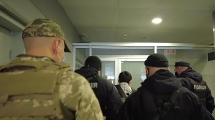 У аеропорту "Бориспіль" затримали іноземця, якого розшукував Інтерпол - 285x160