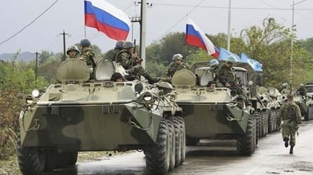 У Генштабі розповіли, чи є нарощування сил РФ біля українських кордонів - 285x160