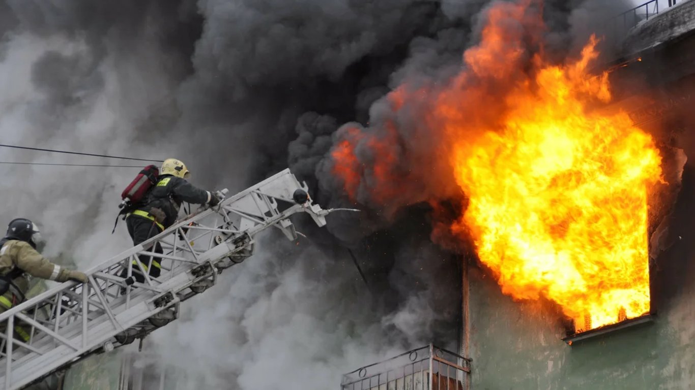 Пожар в Одессе – горелая квартира в многоэтажке