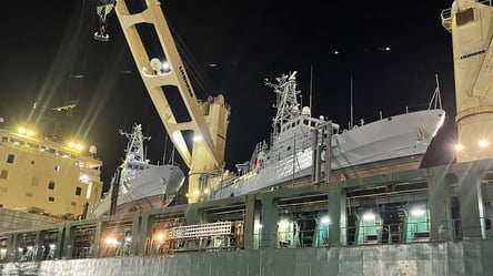 Военная помощь НАТО: из США в Одессу отправились два патрульных катера класса Island - 285x160