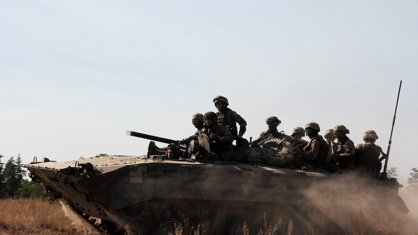 Война на Донбассе - На границе с Украиной продолжается усиление российских войск