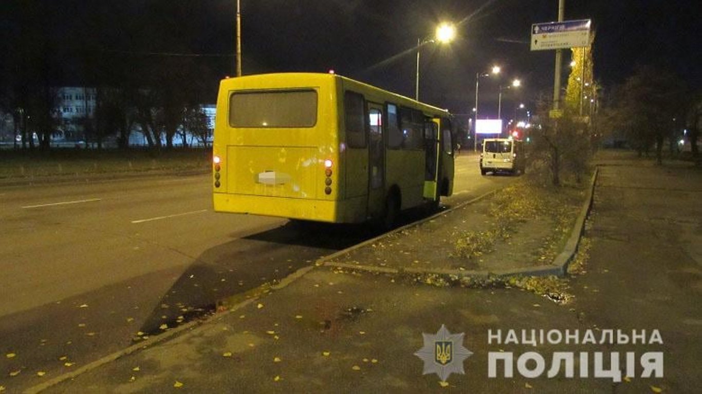 Транспорт - Киев - в столице угнали маршрутку