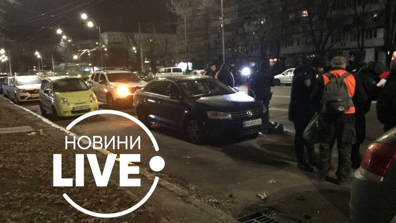 Оружие в Киеве - на Лесном проспекте полиция задержала подозрительных иностранцев